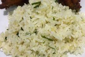 Haii semua, kali ini saya akan membuat nasi daun jeruk yang cara bikinnya mudah. Resep Memasak Nasi Daun Jeruk Yang Gurih Dan Menggugah Selera