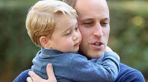Üblicherweise nehmen sich die mitglieder des britischen königshauses an ihrem ehrentag frei, um zeit mit ihrer familie zu verbringen. Zum 39 Geburtstag Die Schonsten Papa Momente Von Prinz William Gala De