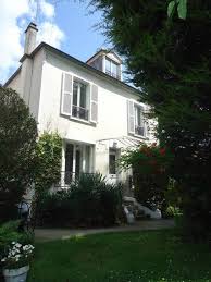 Grande maison familiale, au calme de la ville. Maisons A Vendre Le Perreux Sur Marne Mapio Fr