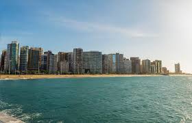 Fortaleza airport information about directions, transportation, maps, car rentals and services. Fortaleza Stadtskyline Angesehen Vom Meer Strand Gebaude Sommer Stockfoto Bild Von Brasilien Fortaleza 73318898