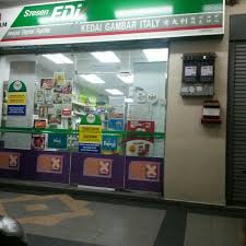 Terus jer kedai yang pertama iaitu kedai din, taman kangkong. Kedai Gambar Italy 53 Visitors
