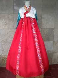 Pakaian tradisional korea dengan warna kuning digunakan oleh pejabat tinggi dan juga keluarga kerajaan. Jual Hanbok Dewasa 3 Model Baju Tradisional Korea Dewasa Di Lapak Maharani Shop Bukalapak