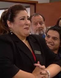 ¡Todo es parte de su plan! 🤔, Miguel Ignacio tiene grandes planes, tras  compar la casa a Reyna, el gerente fingió que le regalaba el departamento a  Lucifer, para que le haga la vida imposible a los ...