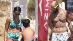 Και μολονότι η ολυμπία χοψονίδου ήταν η νόμιμη κάτοχος του τίτλου «σταρ ελλάς» και ταξίδεψε στο λος αντζελες προκειμένου να αναμετρηθεί με άλλες 72 καλλονές από όλο τον πλανήτη για την. Olympia Xopsonidoy Basilhs Spanoylhs Kalokairinh E3ormhsh Sth Mykono Znews