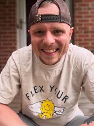 Sharing Happiness and Gratitude in Life