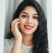 In 1974, Bulgarian archaeologists unearthed a groundbreaking discovery near  Varna, Bulgaria: a sprawling Copper Age necropolis dating back to the 5th  millennium BC. Among its treasures were the world's oldest known gold