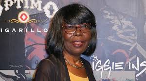 Prayers up! 🙏 Voletta Wallace, the mother of the late Notorious B.I.G.,  has reportedly passed away. DETAILS:  https://theshaderoom.com/notorious-b-i-g-biggie-mom-voletta-wallace-passes-away-dead-death-72/?utm_source=facebook&utm_medium=social