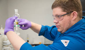 Proposal to eliminate DEQ lab put