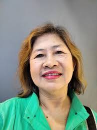 Donna Badillo's Instagram, Twitter & Facebook