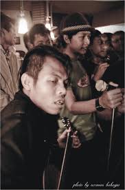 Download lagu begundal (3.22mb) dan streaming kumpulan lagu begundal (4.53mb) mp3 terbaru gratis dan enak dinikmati download lagu begundal mp3 dapat kamu download secara gratis di. Celenk Begundal Lowokwaru By Normanbahagia On Deviantart