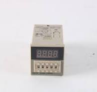 Omron DH48S-2Z Digital Display Double Time Relay