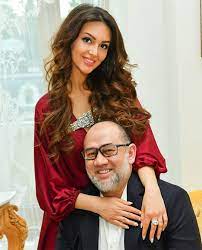 He also enjoys reading, golf and football, and participates in public walking events to promote healthy living. The Whirlwind Romance Between Sultan Muhammad V And Former Russian Beauty Queen Rihana Oksana Buro 24 7 Malaysia