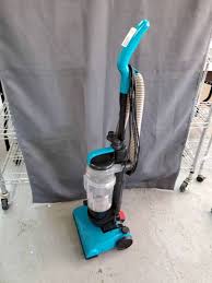 Bissell Powerforce Compact Vacuum Cleaner Belt Bissell Powerforce Compact Vacuum Cleaner Tested Mid Week Auction Beer Lights Vintage And Antique Items Jewelry Christmas Decor Belt Buckles Toys Books Equip Bid