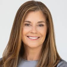 Carolyn Geiser's Instagram, Twitter & Facebook