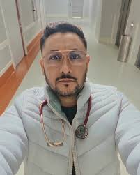 Dr. César Pineda added a new photo — at...