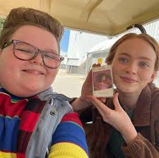 Derek Took Some Very Cute Selfies 💝💝 #strangerthings