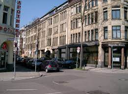 Nutzen sie die cylex angebotsanfragen und erhalten sie individuelle angebote von unternehmen in saarbrücken. 4 Zimmer Wohnung Zu Vermieten 66111 Saarbrucken St Johann Beethovenstrasse 23 Mapio Net