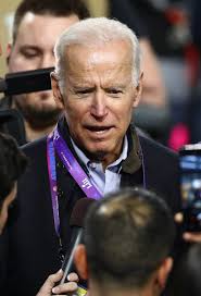 This Candid Photo Of Joe Biden Chatting With A Homeless Man Is Going Viral  & Making The Internet Really Emotional