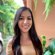 Evelyn Quesada's Instagram, Twitter & Facebook