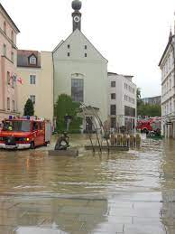 Gegen das hochwasser wurde zwar in vielen orten im süden und im osten des freistaats gekämpft; 10 Stadtmarketingpreis Bayern