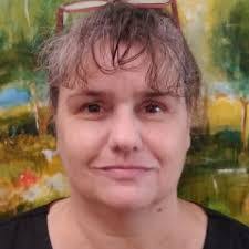 Annette Cates's Instagram, Twitter & Facebook