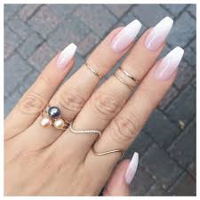 Frencheconomie Mode Und Schonheit 2018 Nagel Nagel Nagel Ombre Nails Spring Summer 2018 Ombre Acrylnagel French Manikure Franzosische Manikure