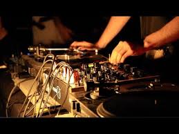 A rave (from the verb: Sillschlucht Rave Youtube