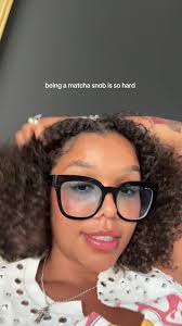 Stylish Errands Outfit Inspiration in Pistachio Color