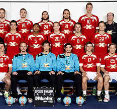 Selección de balonmano de dinamarca ir a la navegaciónir a la búsqueda selección de balonmano de dinamarca shirt badge/association crest código ihf den asociación ehf entrenador bandera de dinamarca nikolaj jacobsen mayor n.º partidos lars christiansen (335) mayor goleador lars christiansen (1.500) kit left arm.svgkit body.svgkit right arm.svgkit shorts.svg kit left arm.svgkit body. Europeo De Balonmano Dinamarca 2014 Marca Com