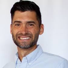 Seth Burnham's Instagram, Twitter & Facebook