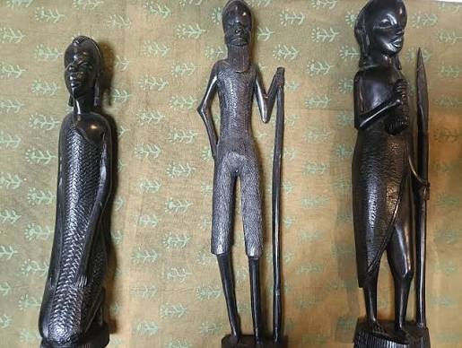 Artistic materials representing craftsmanship and creative traditions