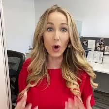 Amy Kenyon's Instagram, Twitter & Facebook