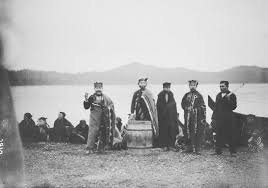 Kwakiutl Group At Fort Rupert Village 1894 Native North Americans Native American First Nations Native American Photos