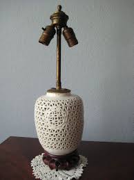 Blanc De Chine Lamp Vintage White Porcelain Table Lamp Etsy Lamp Vintage Lamps White Table Lamp