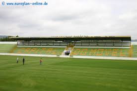 A capital do móvel tem capacidade para 9.200 pessoas, menos 800 lugares que a capacidade mínima de 10 mil lugares definida pela uefa. Estadio Da Capital Do Movel Stadion In Pacos De Ferreira