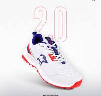 The Kookaburra Pro 3.2 -delivers lightweight agility ...