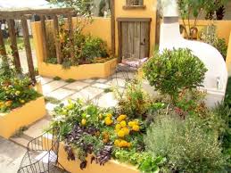 Mediterraner Garten Ist Das Ein Erreichbares Ziel Auch In Deutschland Mediterrane Gartengestaltung Toskanischer Garten Gartendesign Ideen