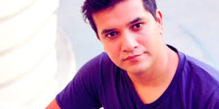 Iván Alejandro estrena su nuevo single "Penas de amor"