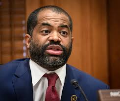 Baltimore Council President Nick Mosby violated ethics law by accepting  money from city contractors via legal defense fund, board rules