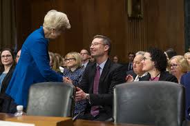 Elizabeth Warren | This week, I voted to confirm Brian Murphy as our newest federal  judge in Massachusetts! Judge Murphy started as a public defender in... |  Instagram