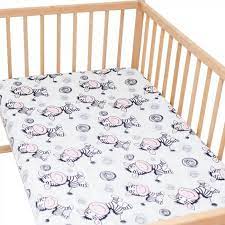 Ce drap housse en coton pour lit bébé est disponible dans tous les coloris de la gamme numéro 74. Zebre Drap Housse 60x120 Cm Pati Chou 100 Coton Motif Animaux Pour Lit Bebe Cdiscount Maison