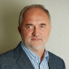 Morning walk talk ☀️ It's Monday morning, and I think Monday mornings are  important. I think they're opportunities to reflect. It's a very simple  video. I'm going to keep it simple today.