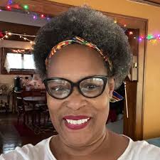 What are the restrictions for purses at the Barry Manilow concert venue in  Cleveland?