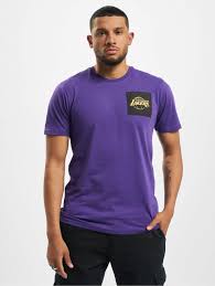 Available in a range of colours and styles for men, women, and everyone. New Era Herren T Shirt Nba La Lakers Square Logo In Violet 769554