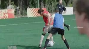 3 en julio de 2013, los milwaukee bucks no hacen efectiva la extensión de su contrato y decide acordar jugar en los atlanta hawks. Los Halcones Dorados 11 Del Estadio Al Cielo Youtube