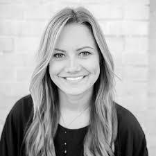 Cora Floyd's Instagram, Twitter & Facebook