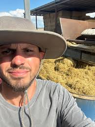 Household help exchange for accommodation in Queensland