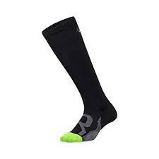 amazon com 2xu unisex recovery compression socks clothing