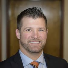 Prominent Eugene man brought cash, condoms to meeting with 'teen,' court  docs show