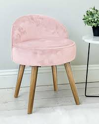 Velvet Moon Back Dressing Table Stool With Wooden Legs Light Pink Ebay A rectangular mirror with a pink frame has 12 ball lights along 3 edges.